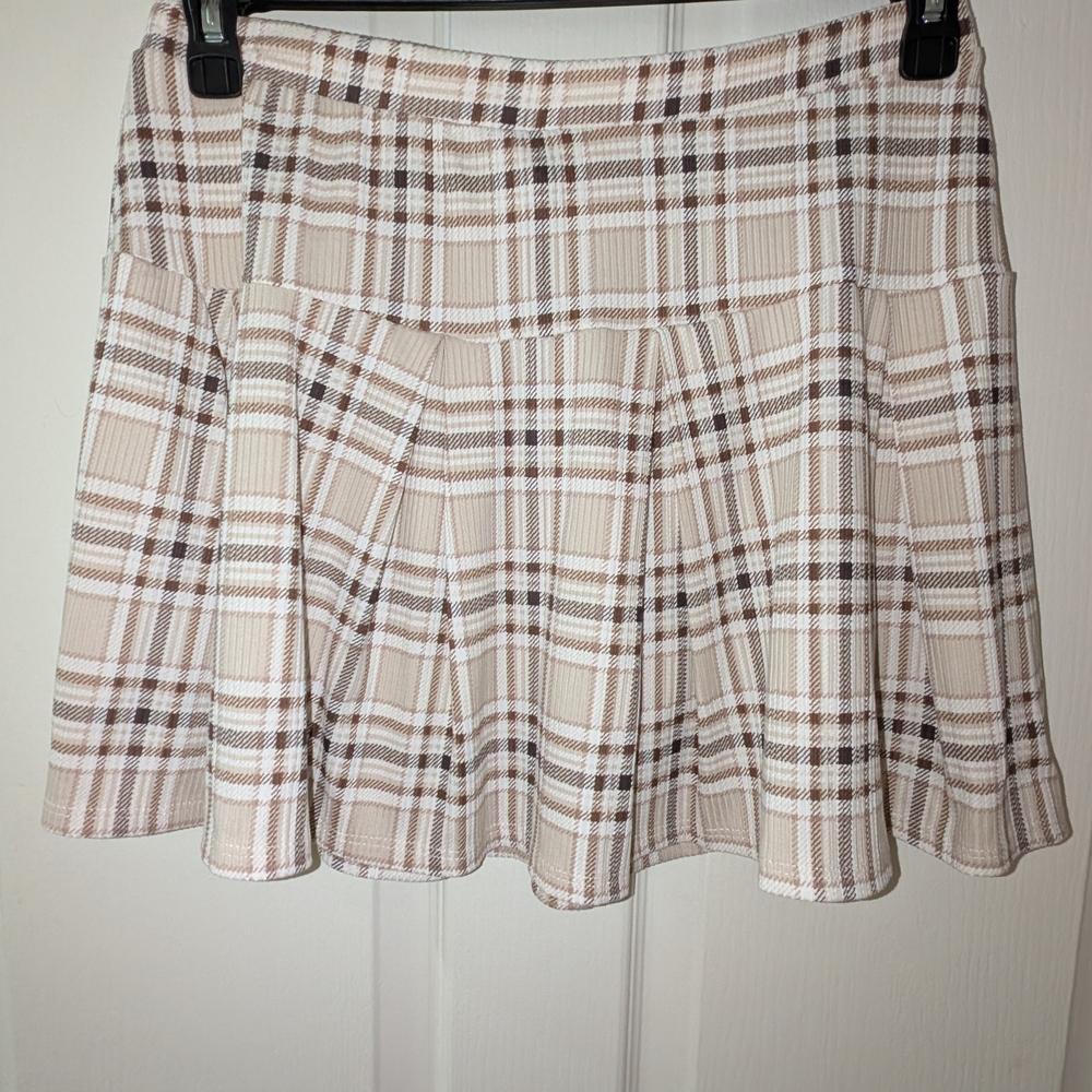 No Comments Women Plaid A-Line Skirt in Cream and Brown